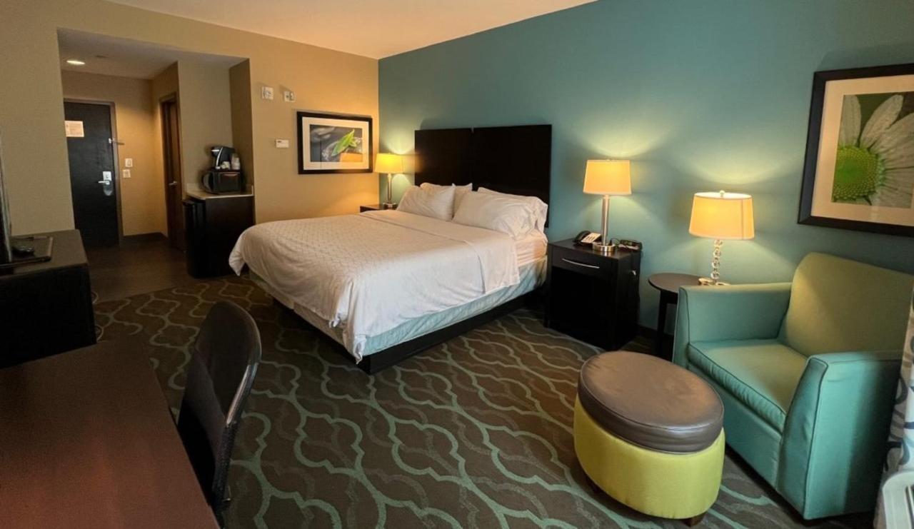 Holiday Inn Express Hotels & Suites Cuero By Ihg Exteriör bild